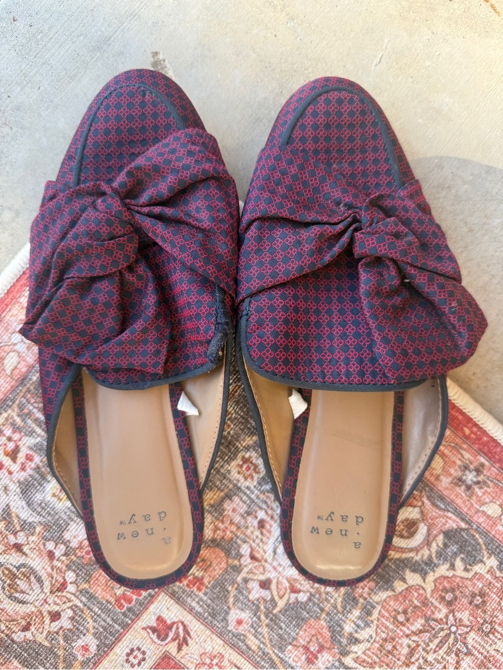 a new day Burgundy & Navy Bow Slide Mules